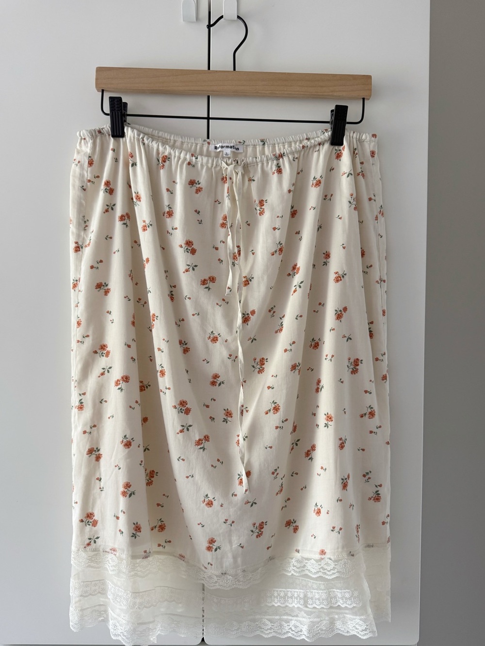 Women’s Cream Floral Lace-Trim Skirt